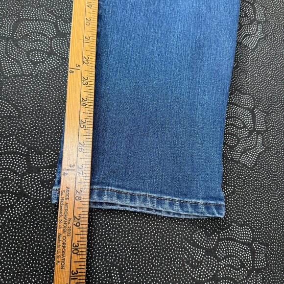 Gloria Vanderbilt 18W Amanda Classic Tapered Leg Jeans Stretch Denim Medium Wash - Picture 8 of 9